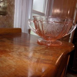 Pink Depression Glass Footed Bowl w/ Handles